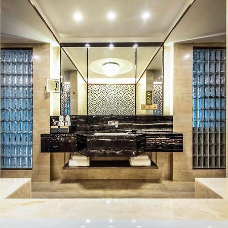 Mercure Chongqing Downtown Екстер'єр фото