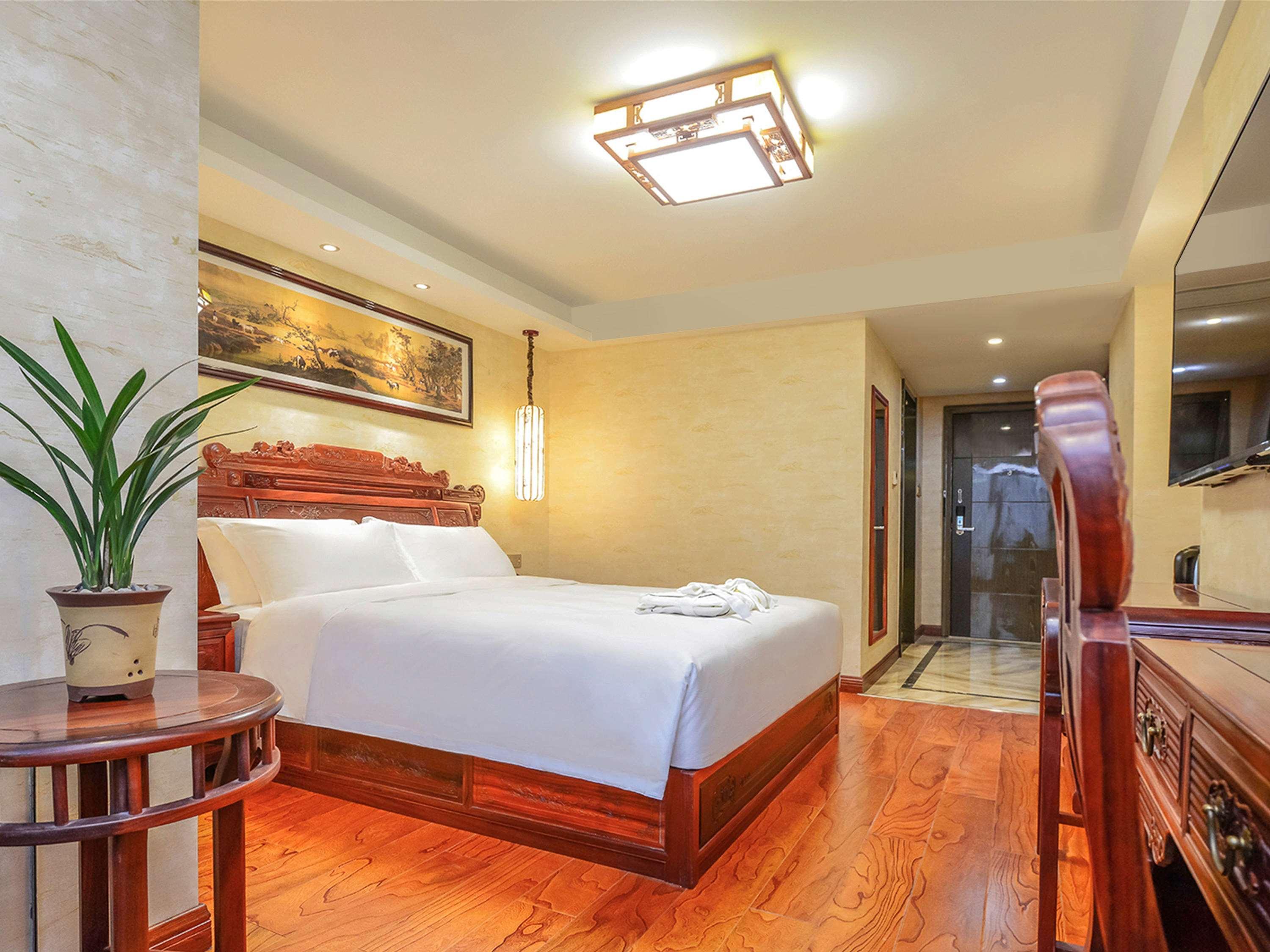 Mercure Chongqing Downtown Екстер'єр фото