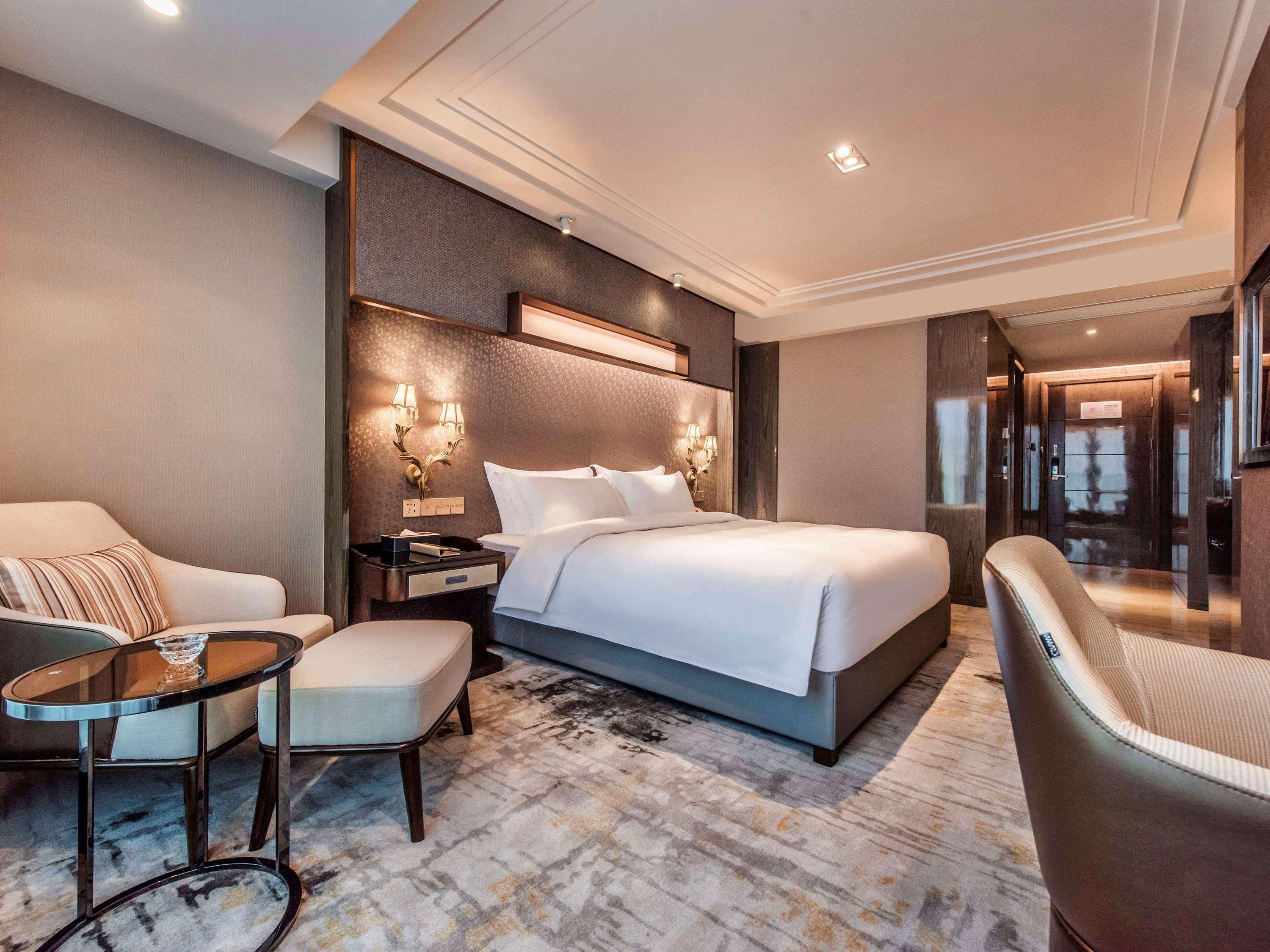 Mercure Chongqing Downtown Екстер'єр фото