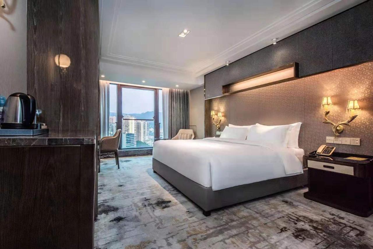 Mercure Chongqing Downtown Екстер'єр фото