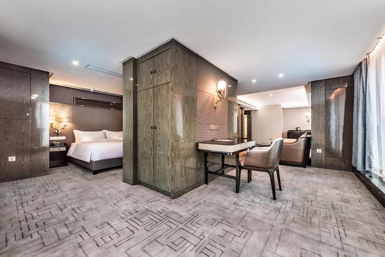 Mercure Chongqing Downtown Екстер'єр фото