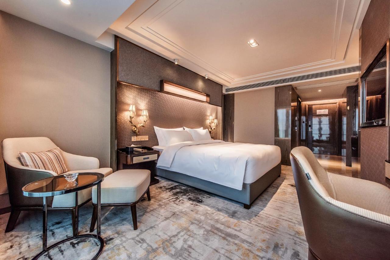 Mercure Chongqing Downtown Екстер'єр фото