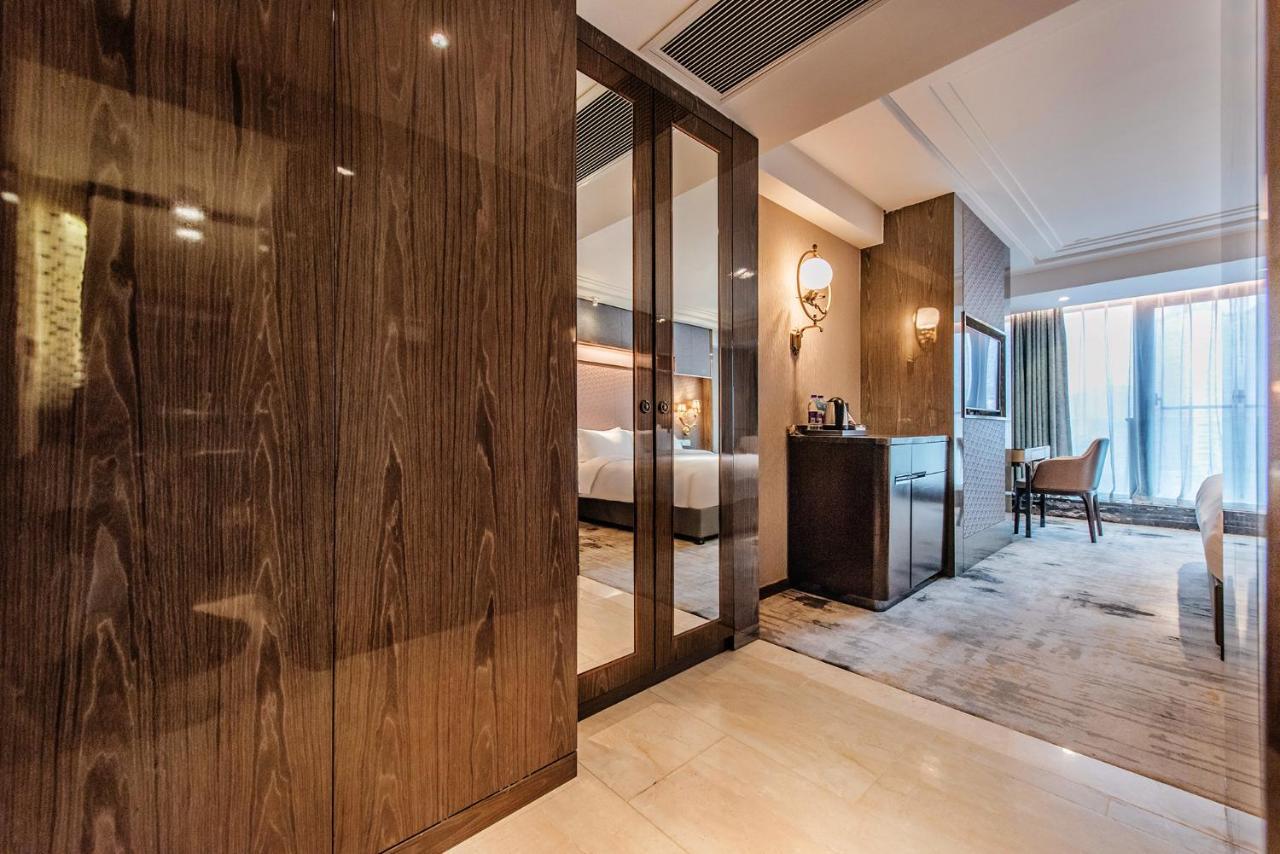Mercure Chongqing Downtown Екстер'єр фото